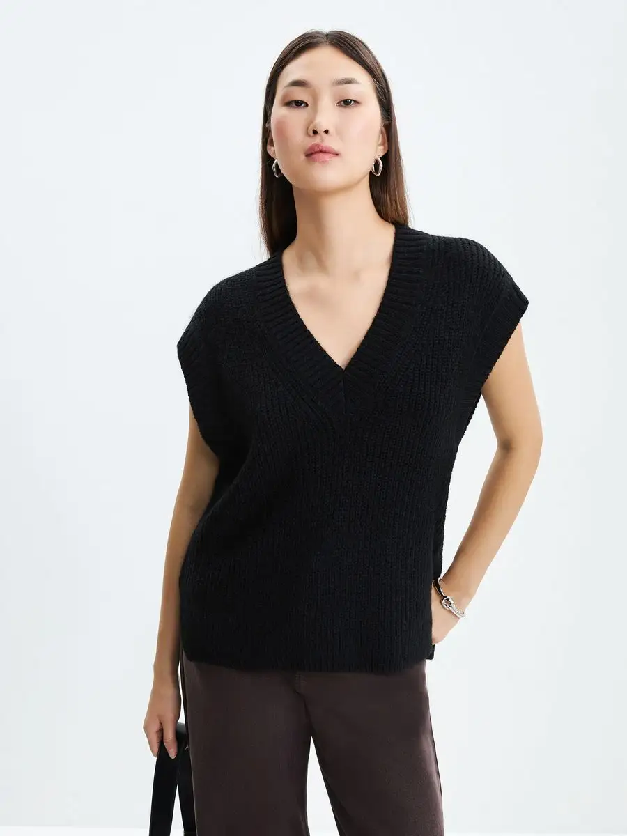 Распродажа  Размеры: 48 46 44 50 42 