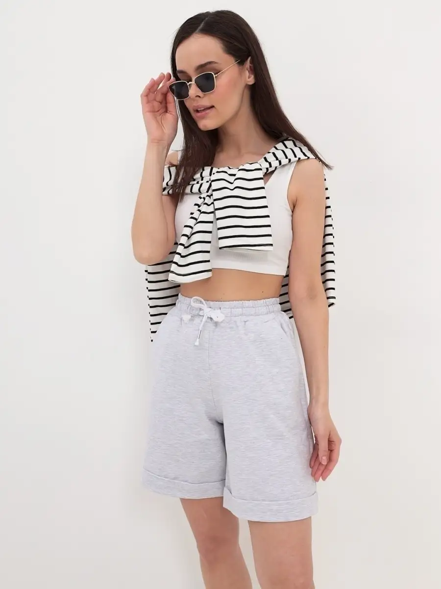 Распродажа  Размеры: 42 44 46 