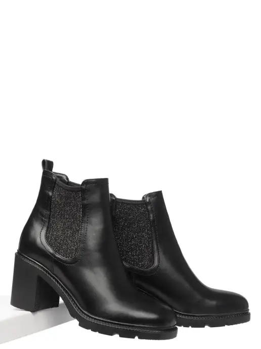 Распродажа  Размеры: 36 39 