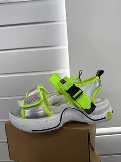 Распродажа  Размеры: 21 22 22,5 